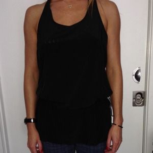 Lululemon workout shirt
