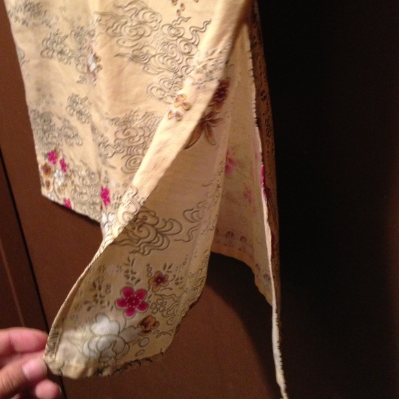 Beautiful tunic top - Picture 3 of 4