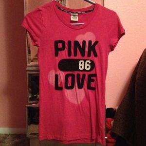 Victoria's Secret PINK t-shirt