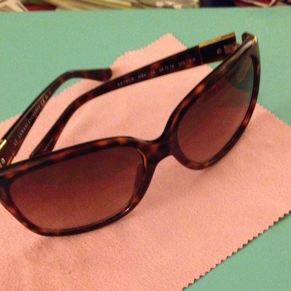 Sunglasses/ no CASE not One Scratch😎 - Picture 4 of 4