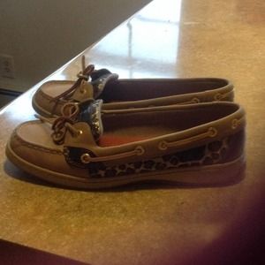 Sperry gold leopard ON hold!!!!!!