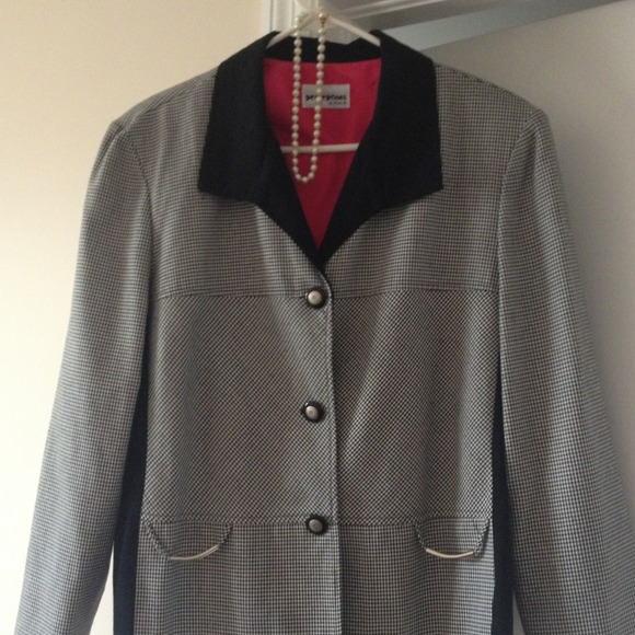 Vintage black and white blazer