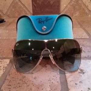 RayBan aviator. Brand new style