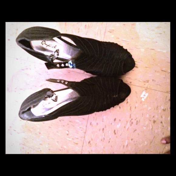Qupid black suede peep toe heel - Picture 1 of 3