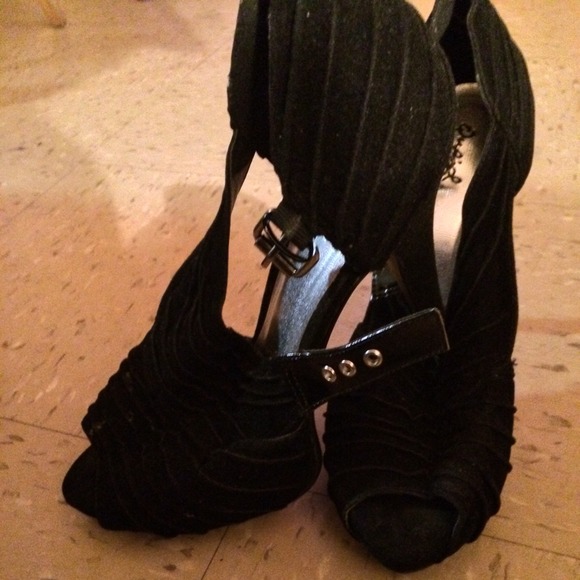 Qupid black suede peep toe heel - Picture 2 of 3