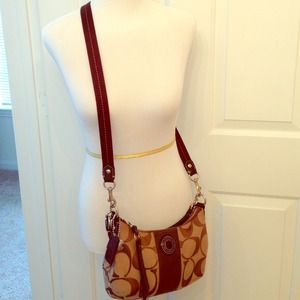 SOLD-----Coach cross bag