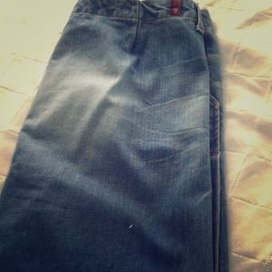 Seven for all mankind denim skirt!
