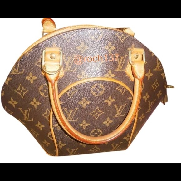 Sold.sold.sold..Authentic LV ellipse pm