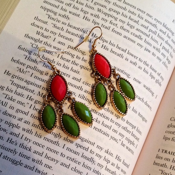 💕Bundle Me💕 💁SUPER FAB EARRINGS💁 - Picture 2 of 2