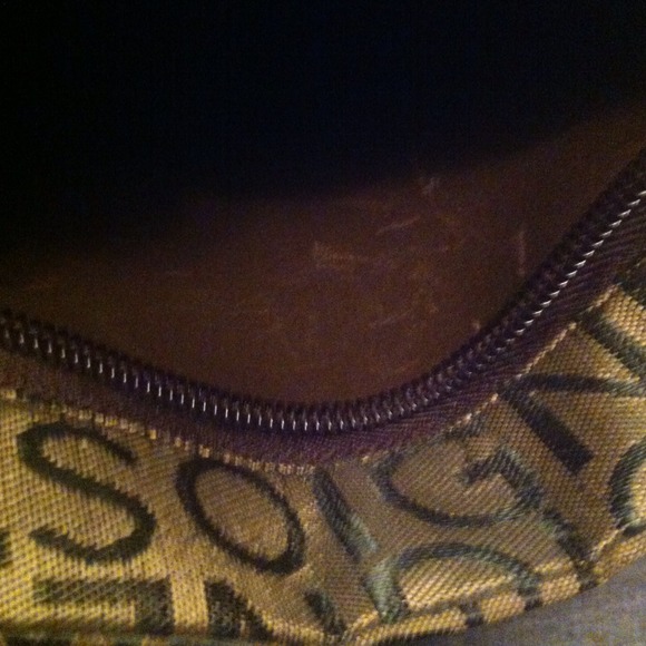 SOIGNE CROSS BODY👜 - Picture 3 of 3