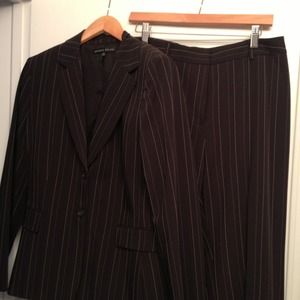 Antonio Melani suit size 10