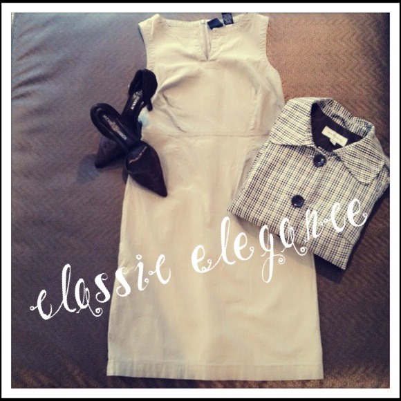 GAP Dresses & Skirts - 🍒HOST PICK🍒 Classic Gap Khaki Dress