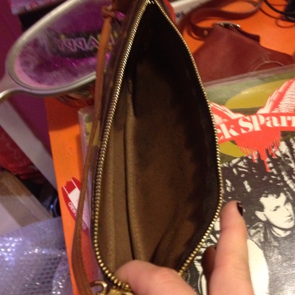 Louis Vuitton makeup bag - Picture 2 of 3