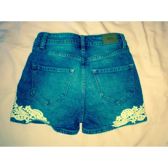 BDG High Rise Crochet Erin Shorts - Picture 2 of 3