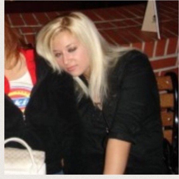 If this message is first I'm busy non poshing! 💋 - Picture 4 of 4