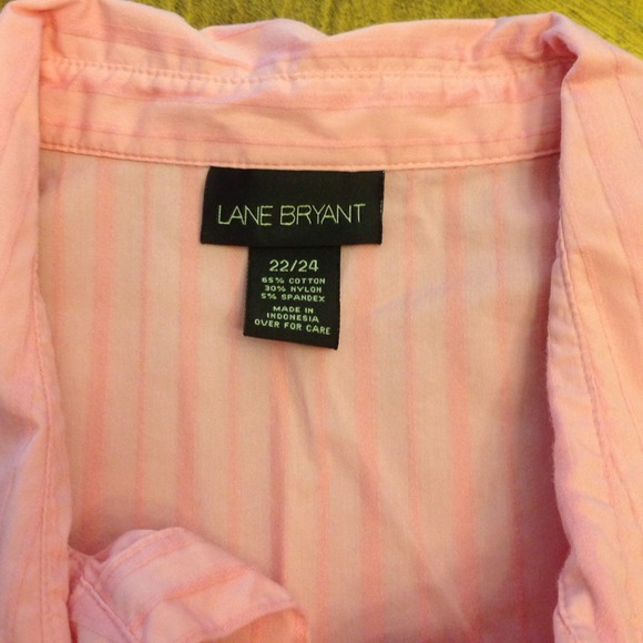 Adorable pink striped top - Picture 2 of 4