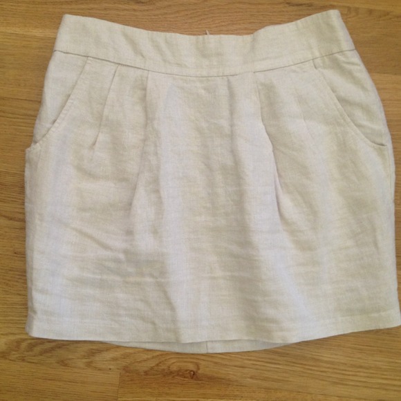 Pretty Khaki Skirt - Picture 2 of 4