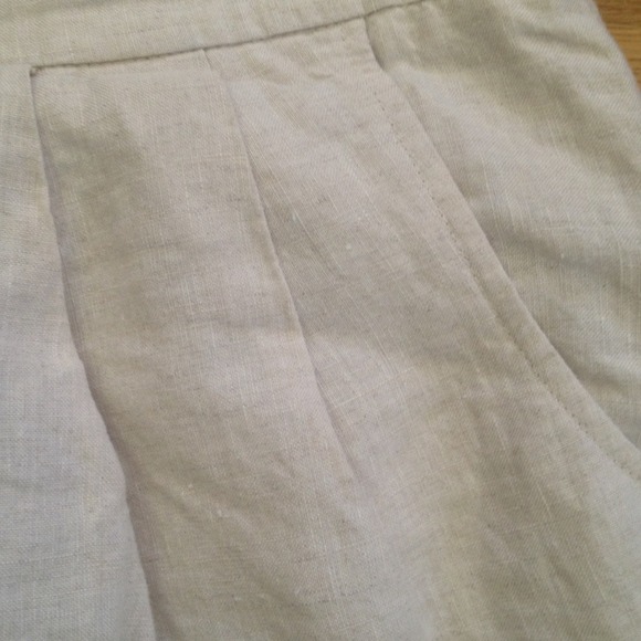 Pretty Khaki Skirt - Picture 3 of 4