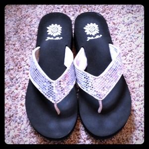 Yellow box flip flops & 2 pairs of jeans BUNDLE