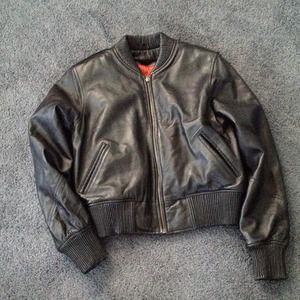 Womens small leather bomber w/ lining