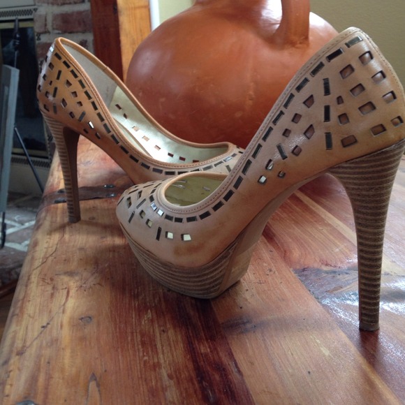 Jessica Simpson Shoes - Jessica Simpson gorgeous high heels