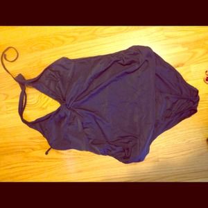 Old Navy Maternity bathing suit size medium