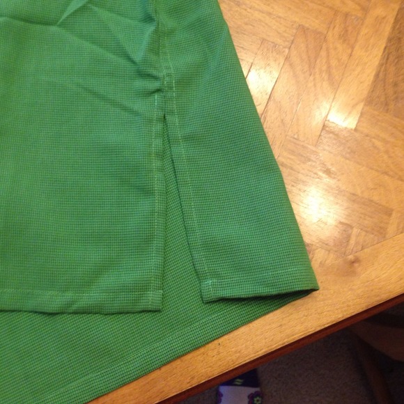 Green top - Picture 4 of 4