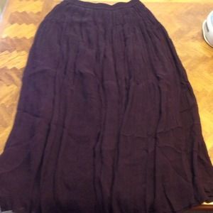 Plum broom skirt
