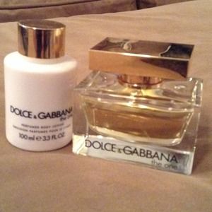 Dolce & Gabbana 'the one' perfume and body lotion