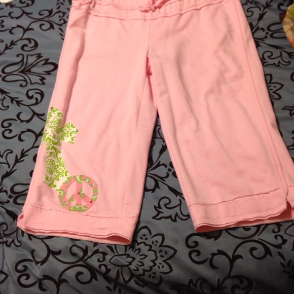 Custom appliqués sweat Capri pants medium - Picture 1 of 2