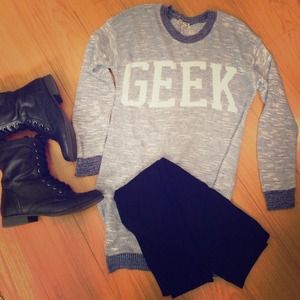 Reserved**New "GEEK" long knitted sweater