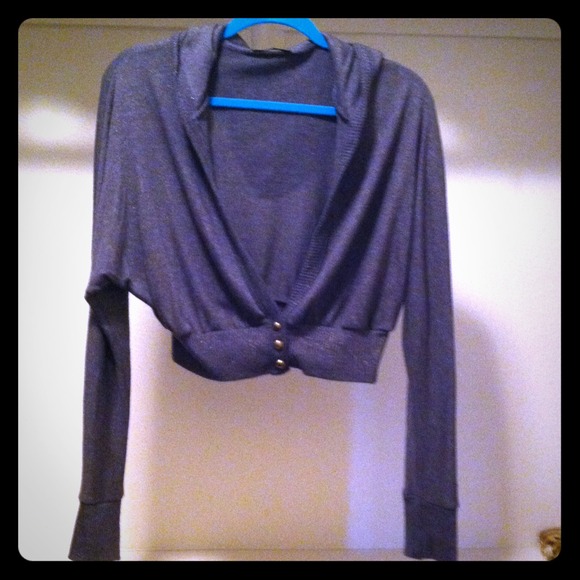 Long sleeve, crop sweater