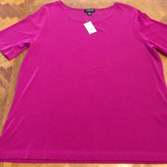 Fuchsia stretch top - Picture 1 of 3