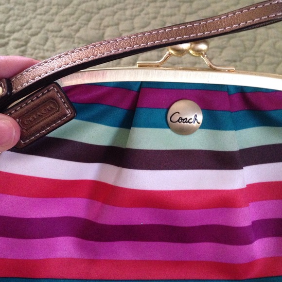 Coach striped clutch - Picture 4 of 4
