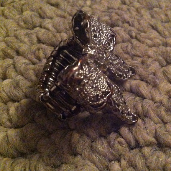 Bow ring - Picture 2 of 2