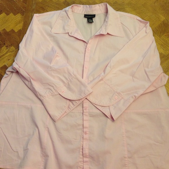 Light pink 3/4 sleeve shirt - Picture 1 of 3