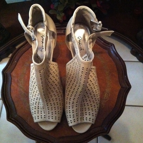 Heels!:) - Picture 3 of 3
