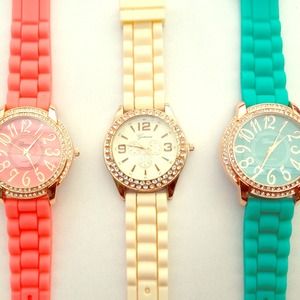 Beautiful colorful watches. Free shipping!!