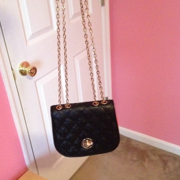 🚫Sold On Vinted🚫 Vintage Black Quilted Purse