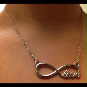 FASHION INFINITE LOVE PENDANT NECKLACE