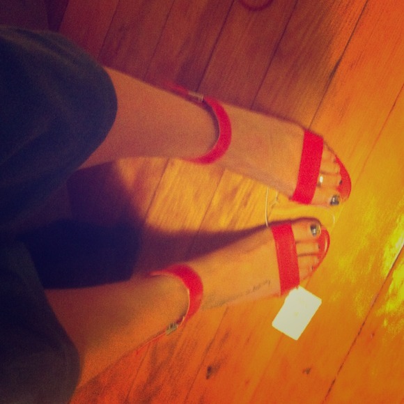 Additional photos of PG sandals