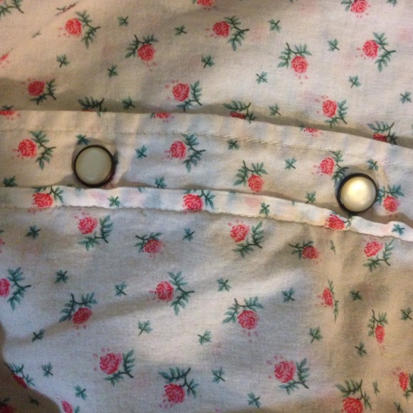 Floral Button down - Picture 3 of 3