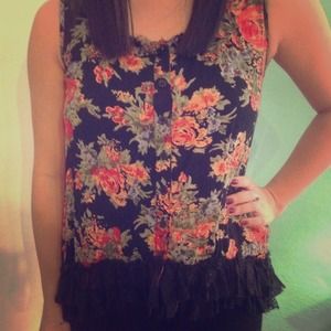 Angie floral, lace, crochet top