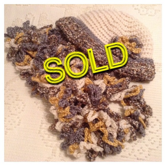 Accessories - SOLD...SOLD...SOLD   #20SH  Scarf and Hat Set