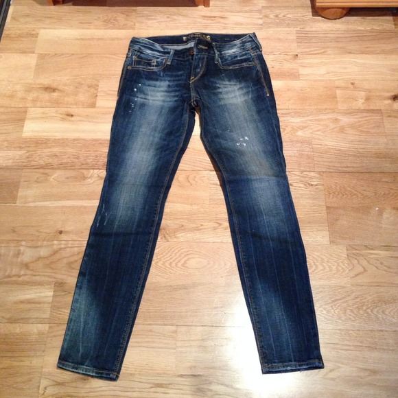 Express Stella Ultra Skinny. Dark wash.