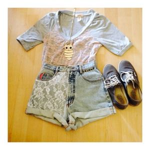 Bongo high waisted lace shorts👌 $32