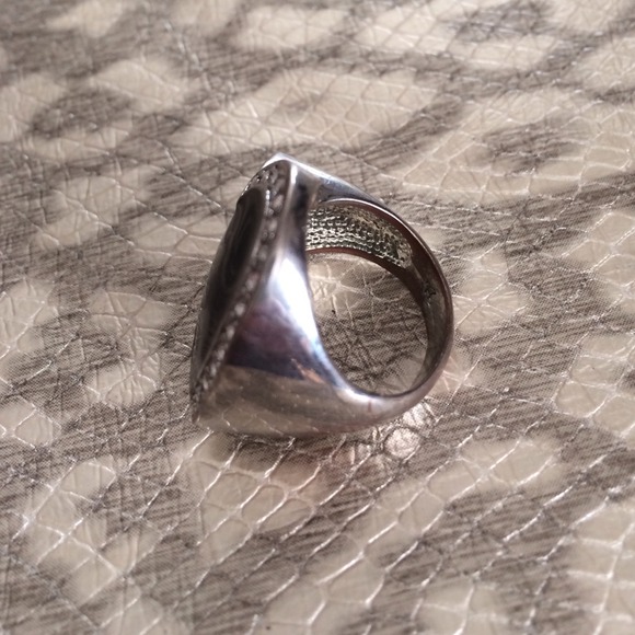 Heart ring - Picture 2 of 3