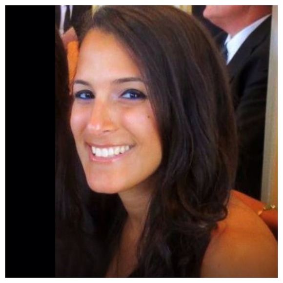 MEET YOUR POSHER! ๐๐ ๐๐ - Picture 2 of 4