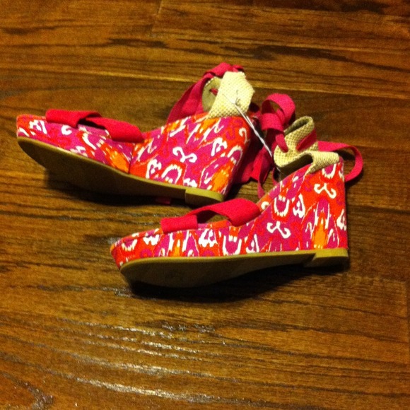 Old navy wedges