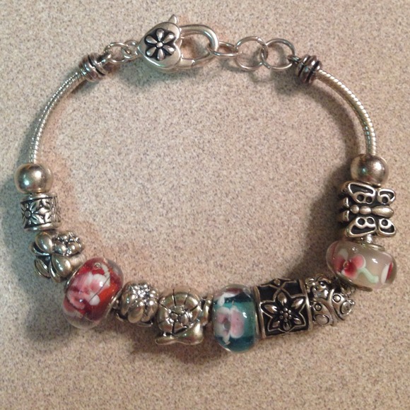 Charm bracelet🎀
